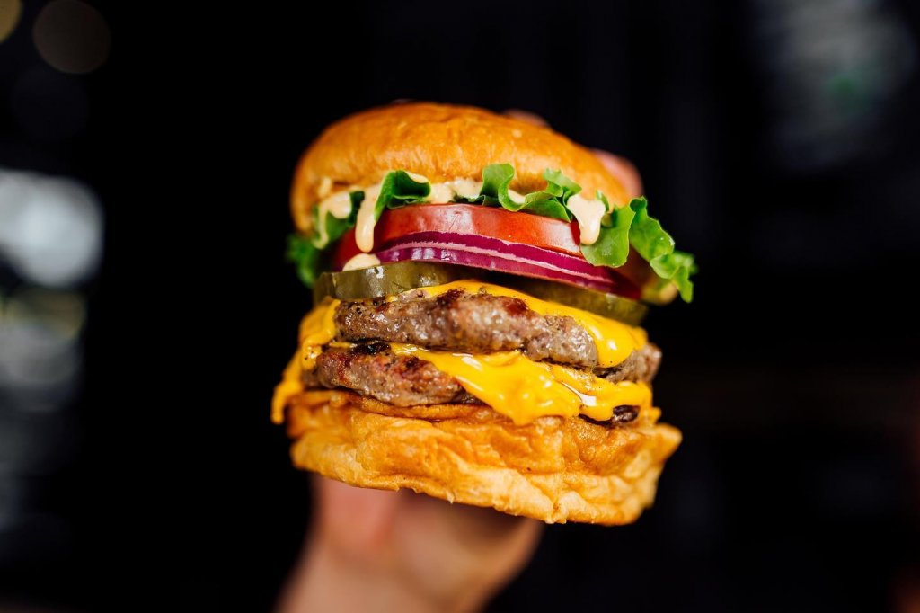 Burguesa Monster